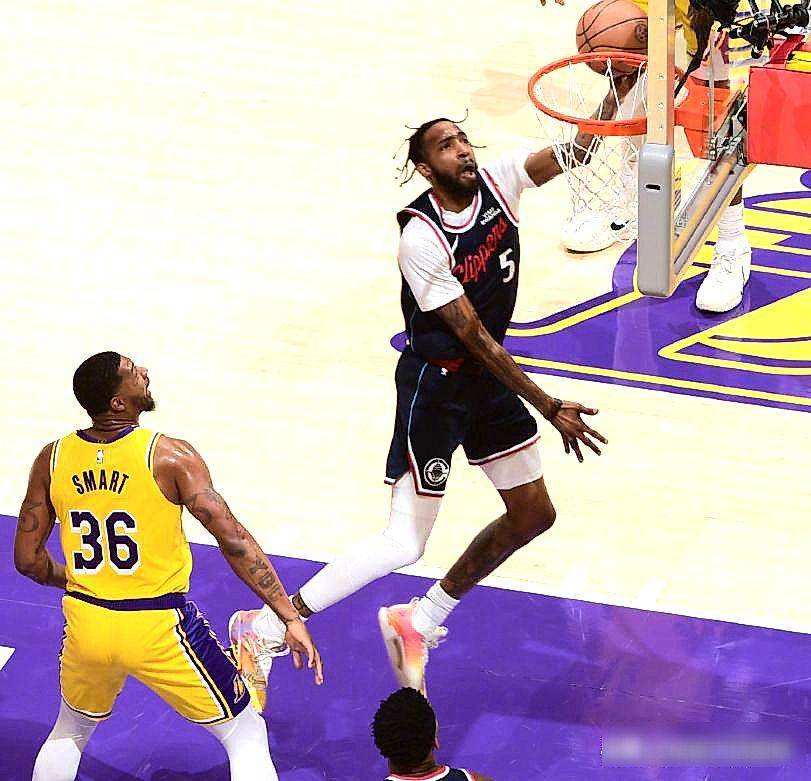 关于重磅！辽宁本钢围绕NBA季后赛伤情更新华盛顿奇才围绕葡超回应争议，费德勒在湖人比赛中回归赛场的信息